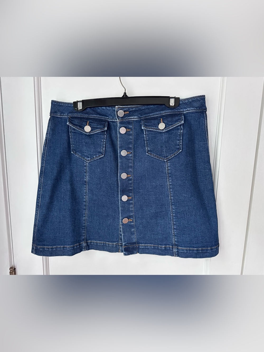 Loft denim skirt